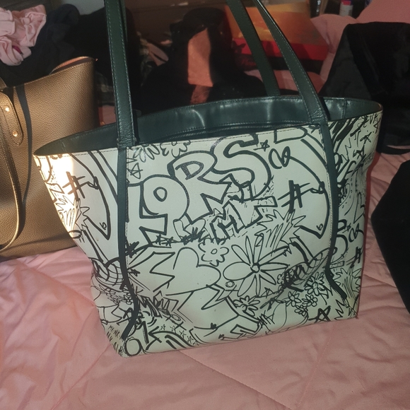 MK limited edition graffiti purse - Picture 3 of 3